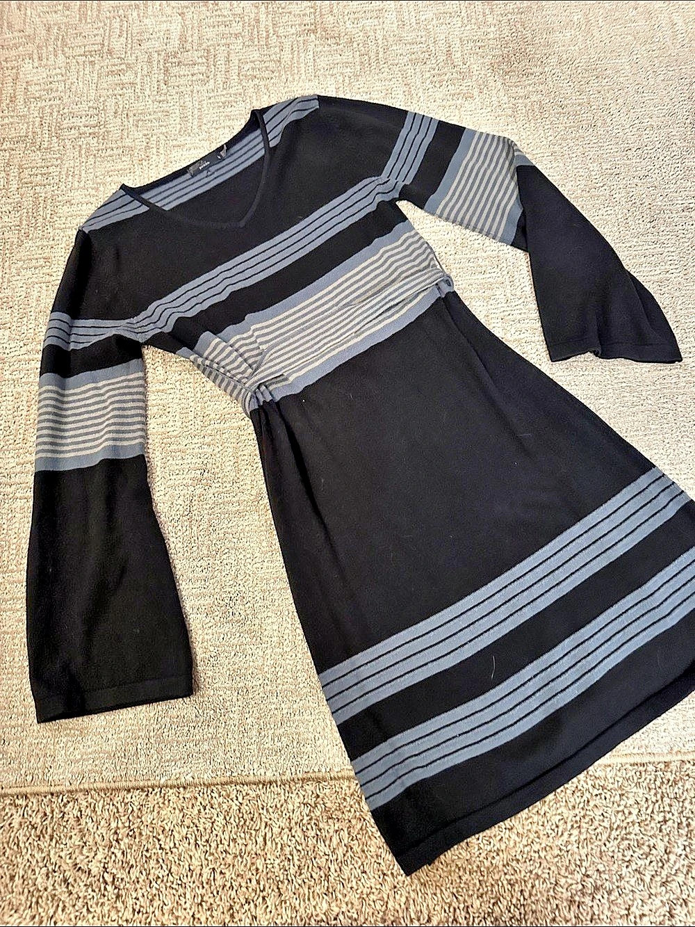 PrAna Sydney Striped Midi Dress in Black & Gray Size Medium Sweater Dress Fall B